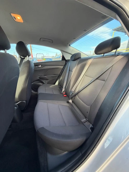 2021 Hyundai Accent - Image 9 of 19