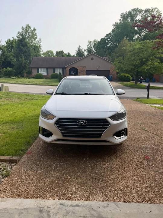 2021 Hyundai Accent - Image 11 of 12
