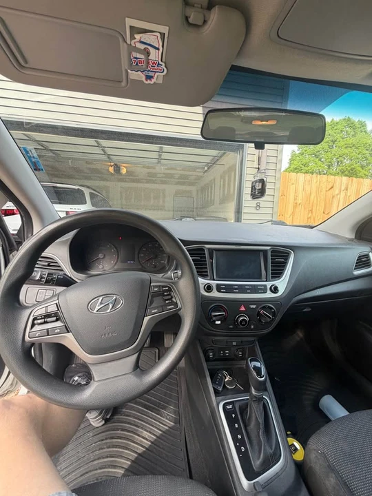 2021 Hyundai Accent - Image 6 of 12