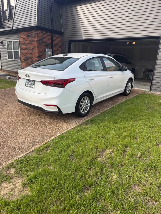 2021 Hyundai Accent - Image 3 of 12