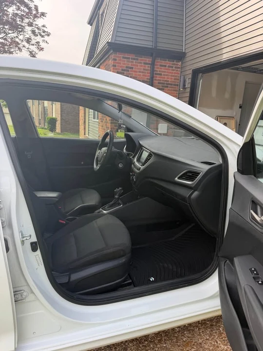 2021 Hyundai Accent - Image 9 of 12