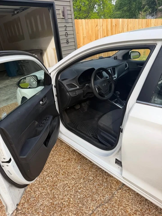2021 Hyundai Accent - Image 7 of 12