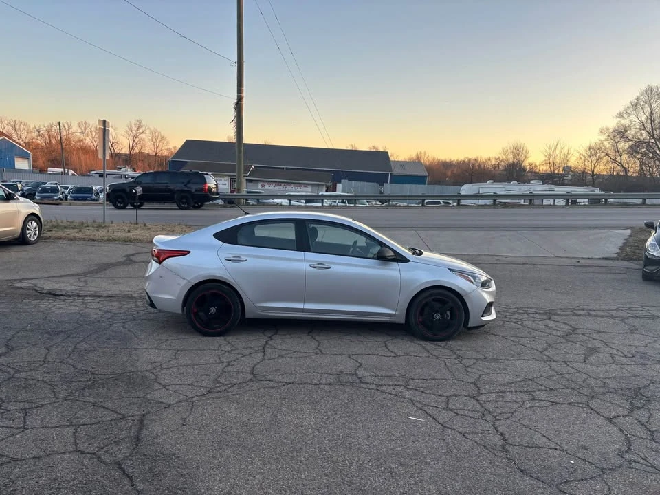 2021 Hyundai Accent - Image 9 of 17