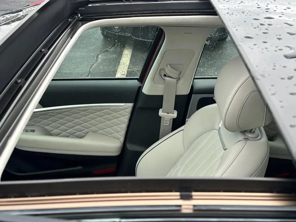2021 Hyundai Genesis - Image 4 of 8