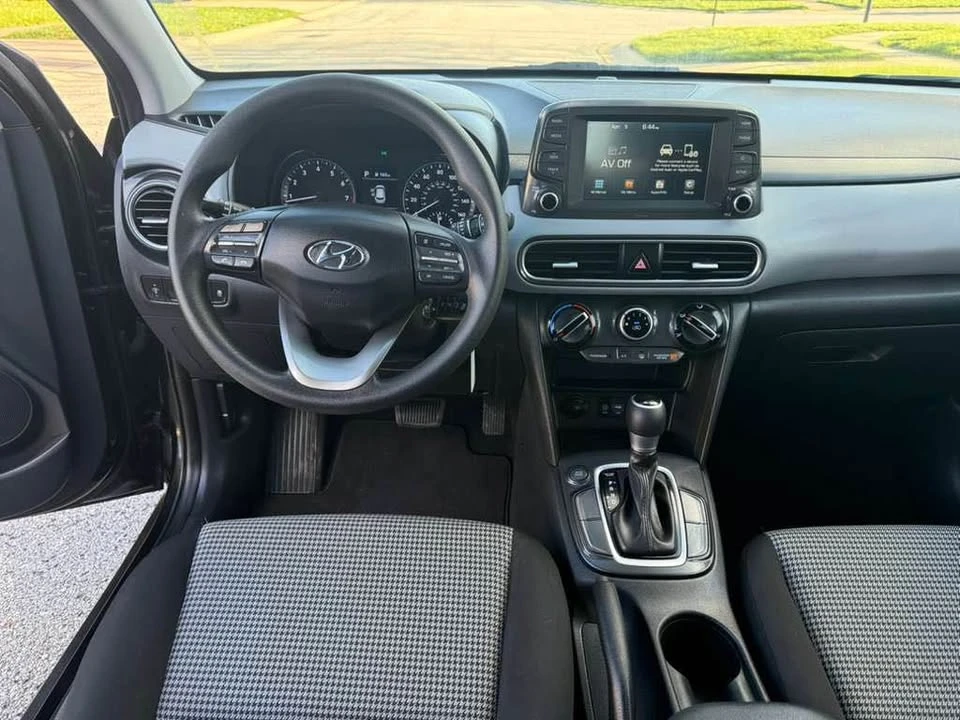 2021 Hyundai Kona - Image 12 of 17