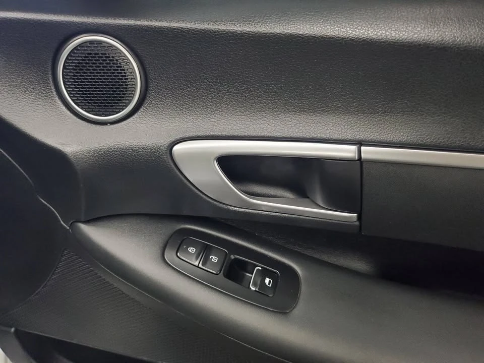 2021 Hyundai Sonata - Image 16 of 20