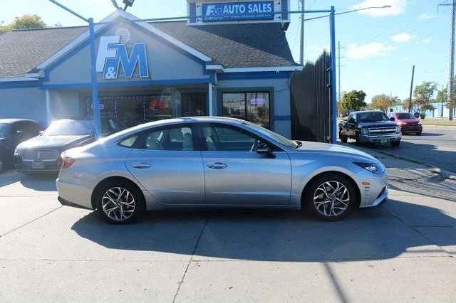 2021 Hyundai Sonata - Image 2 of 17