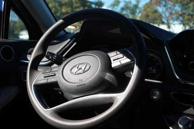 2021 Hyundai Sonata - Image 13 of 17