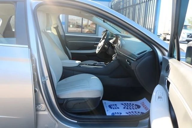 2021 Hyundai Sonata - Image 9 of 17