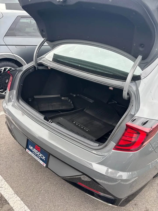 2021 Hyundai Sonata - Image 4 of 17