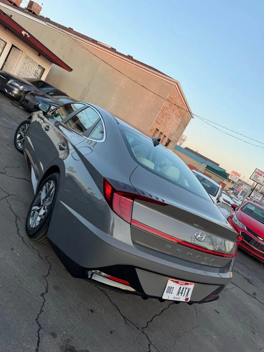 2021 Hyundai Sonata - Image 8 of 19