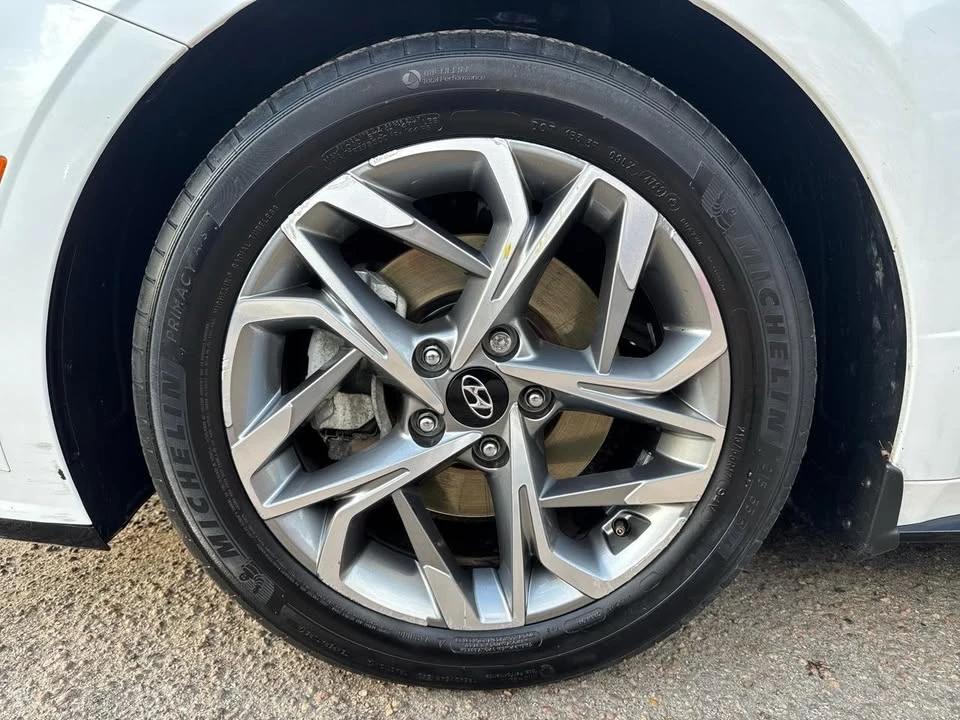 2021 Hyundai Sonata - Image 17 of 20