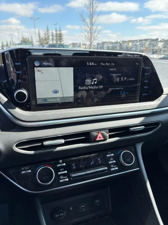 2021 Hyundai Sonata - Image 10 of 17