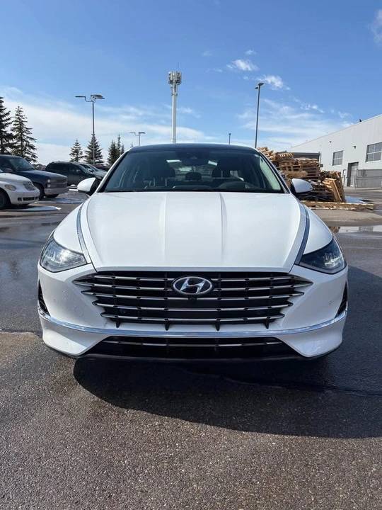 2021 Hyundai Sonata - Image 2 of 17