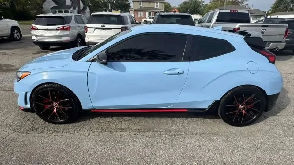 2021 Hyundai Veloster - Image 2 of 20