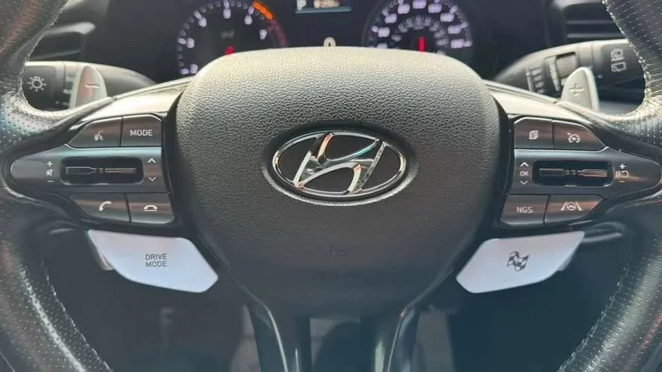 2021 Hyundai Veloster - Image 16 of 20