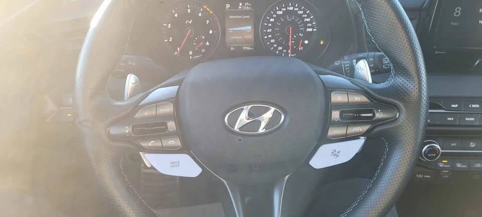 2021 Hyundai Veloster - Image 7 of 9
