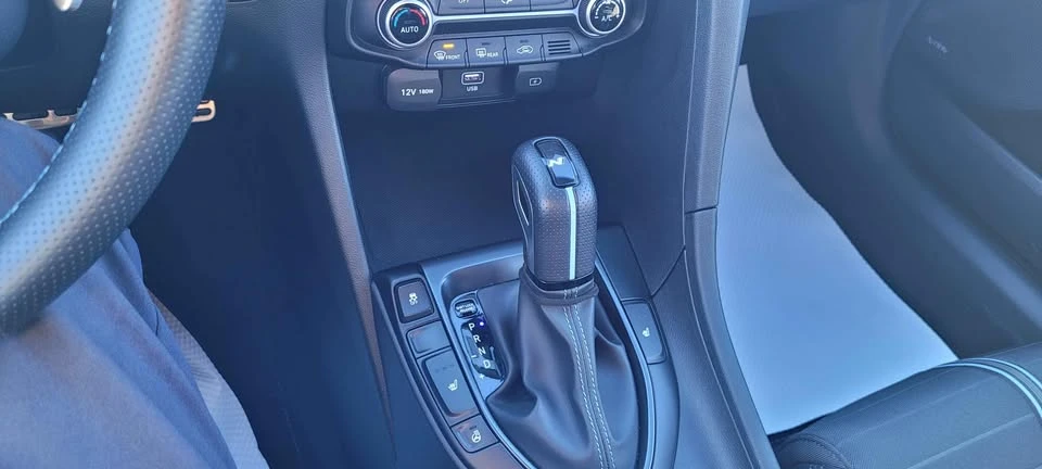 2021 Hyundai Veloster - Image 9 of 9