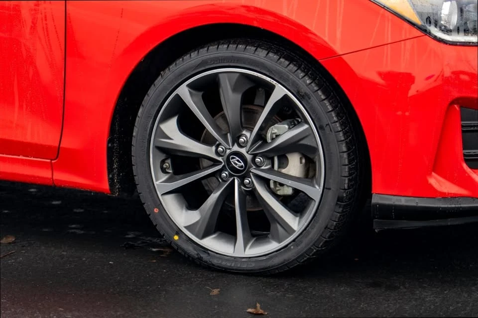 2021 Hyundai Veloster - Image 8 of 19