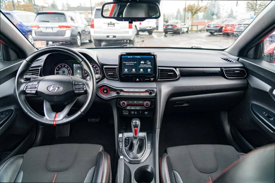2021 Hyundai Veloster - Image 14 of 15