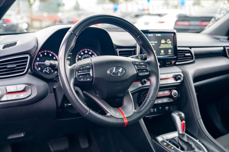 2021 Hyundai Veloster - Image 9 of 15
