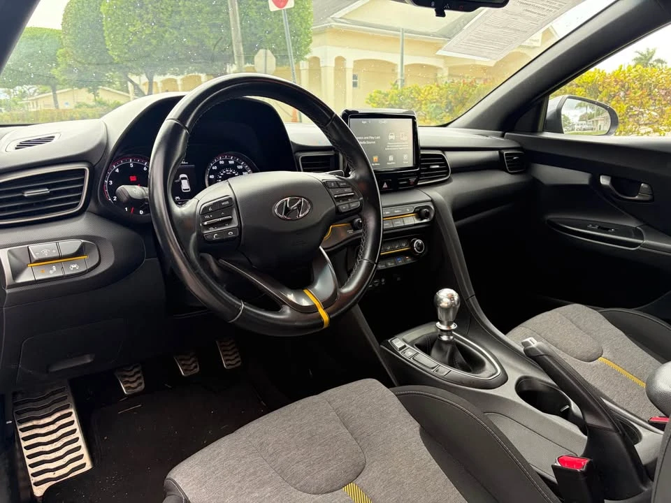 2021 Hyundai Veloster - Image 6 of 11
