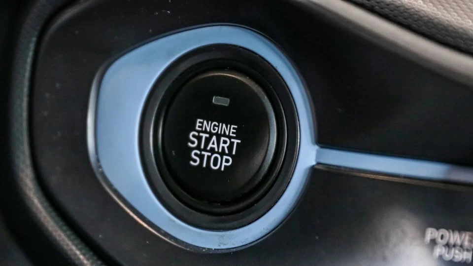 2021 Hyundai Veloster - Image 14 of 17
