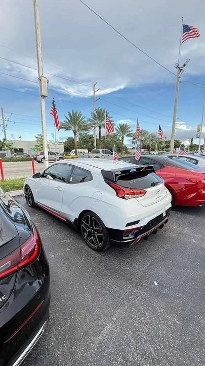 2021 Hyundai Veloster N - Image 4 of 8