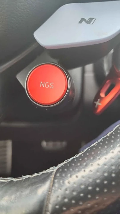 2021 Hyundai Veloster - Image 7 of 8