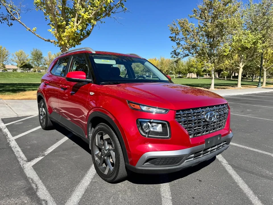 2021 Hyundai Venue - Image 2 of 7