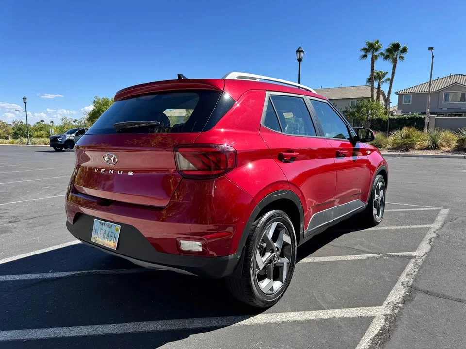 2021 Hyundai Venue - Image 3 of 7