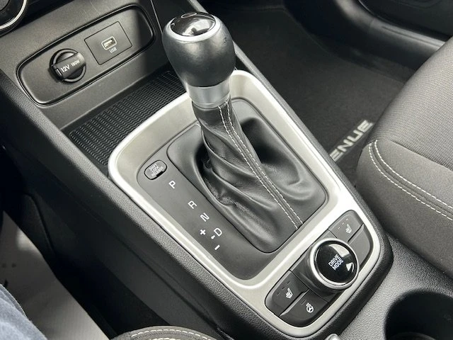 2021 Hyundai Venue - Image 9 of 13