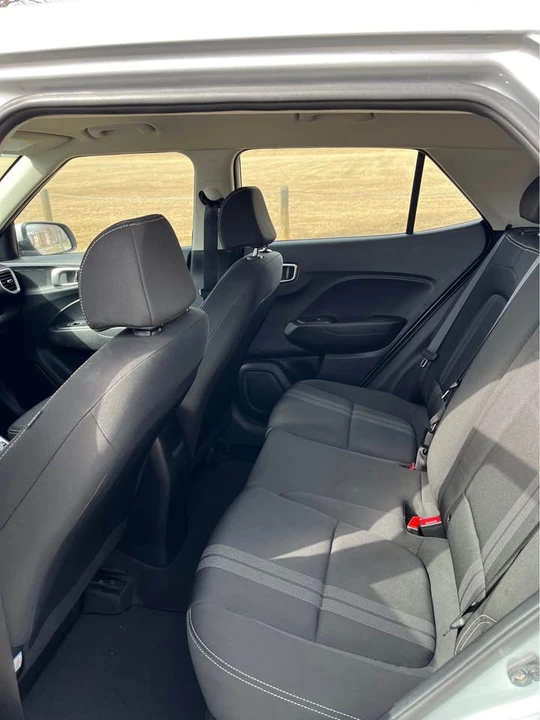2021 Hyundai Venue - Image 9 of 16