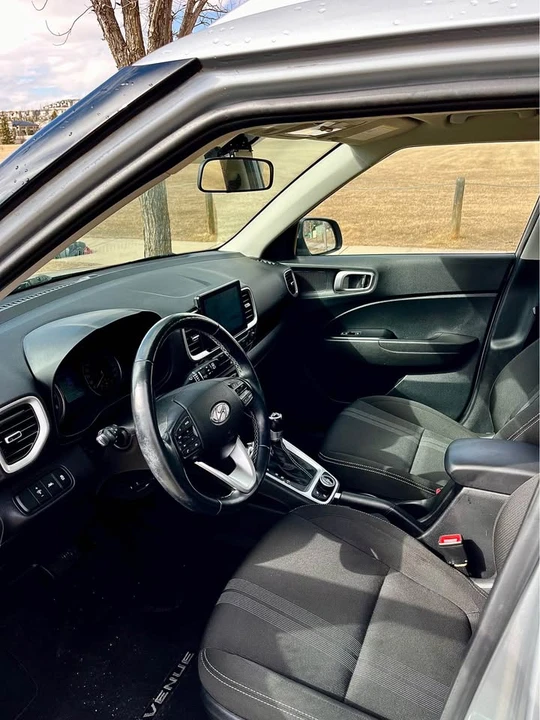 2021 Hyundai Venue - Image 8 of 16