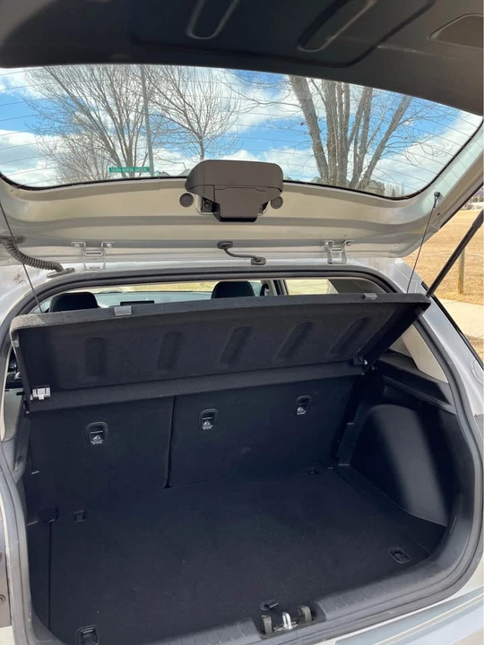 2021 Hyundai Venue - Image 10 of 16