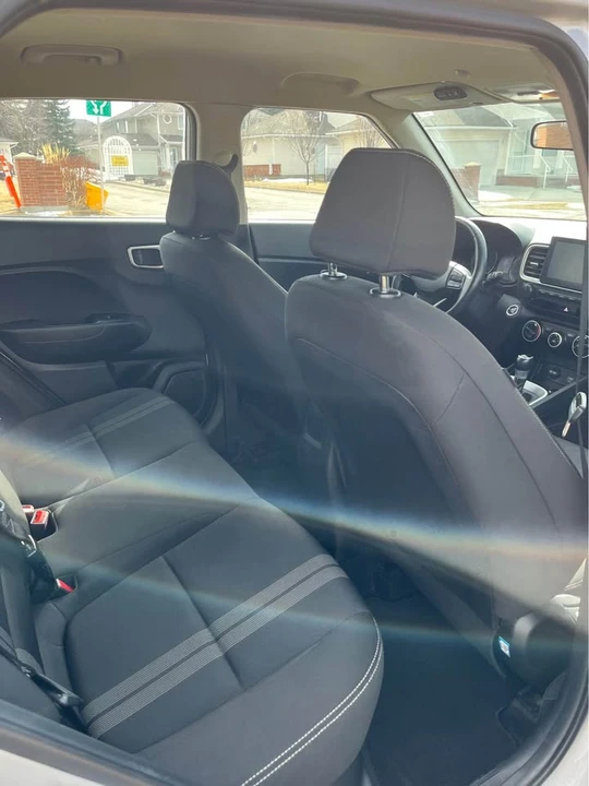 2021 Hyundai Venue - Image 11 of 16