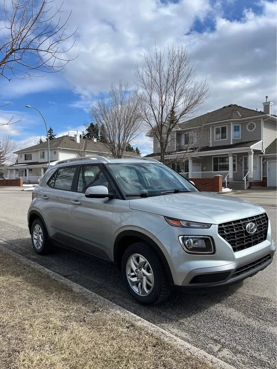 2021 Hyundai Venue - Image 2 of 16