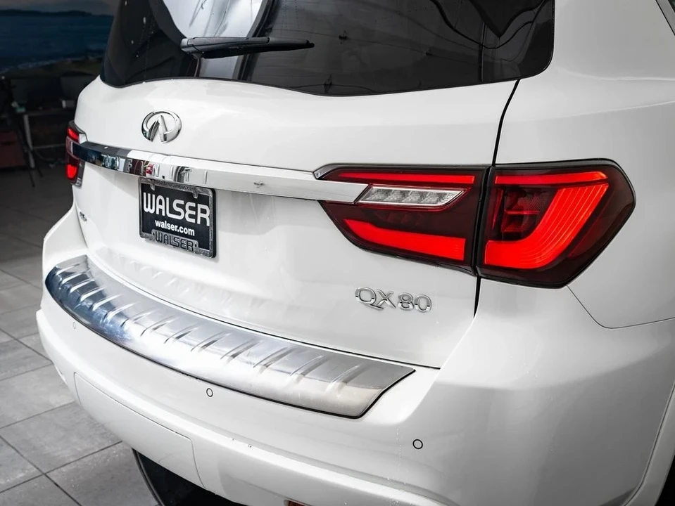 2021 Infiniti QX80 - Image 17 of 21