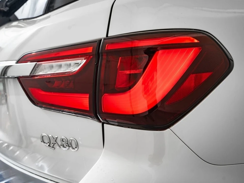 2021 Infiniti QX80 - Image 9 of 21