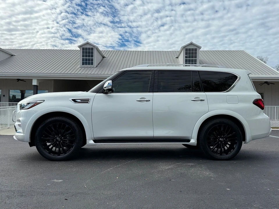 2021 Infiniti QX80 - Image 3 of 12