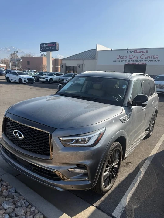 2021 Infiniti QX80 - Image 2 of 6