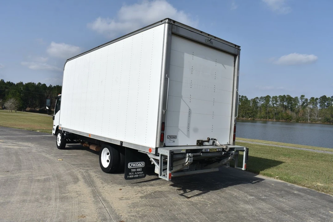 2021 Isuzu Elf - Image 5 of 19
