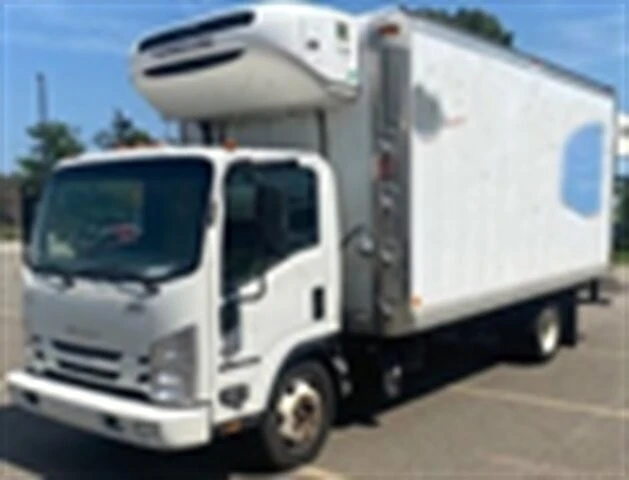 2021 Isuzu Elf - Image 2 of 10