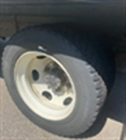 2021 Isuzu Elf - Image 7 of 10