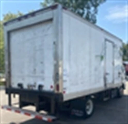 2021 Isuzu Elf - Image 4 of 10