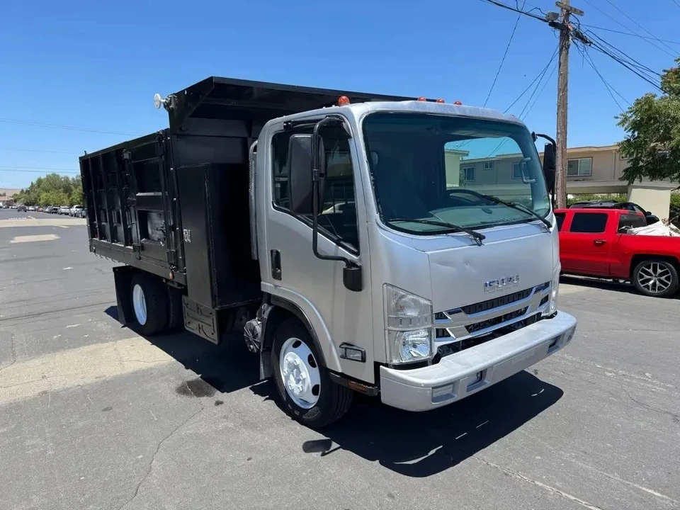 2021 Isuzu Elf - Image 6 of 13