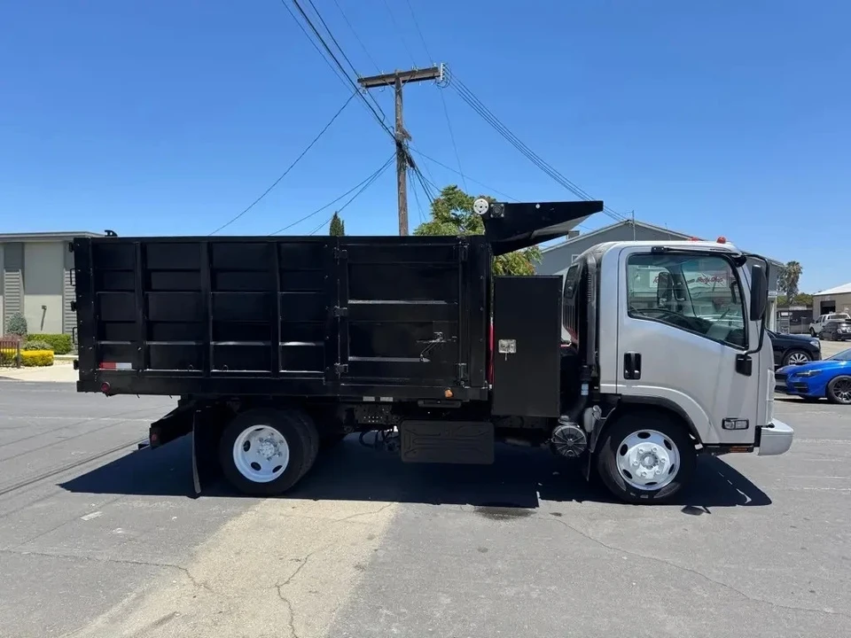 2021 Isuzu Elf - Image 7 of 13