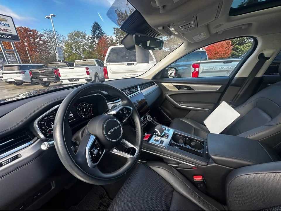 2021 Jaguar F-Pace - Image 9 of 18
