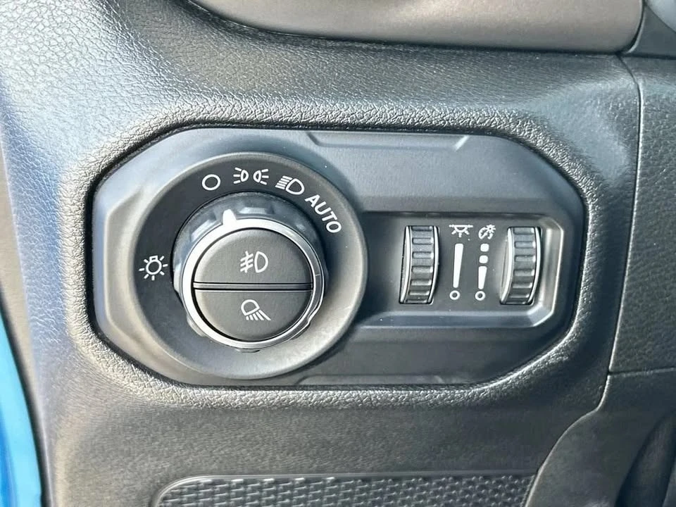 2021 Jeep JT Gladiator - Image 17 of 19