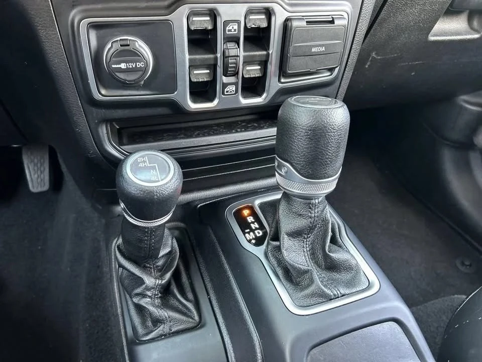 2021 Jeep JT Gladiator - Image 15 of 19